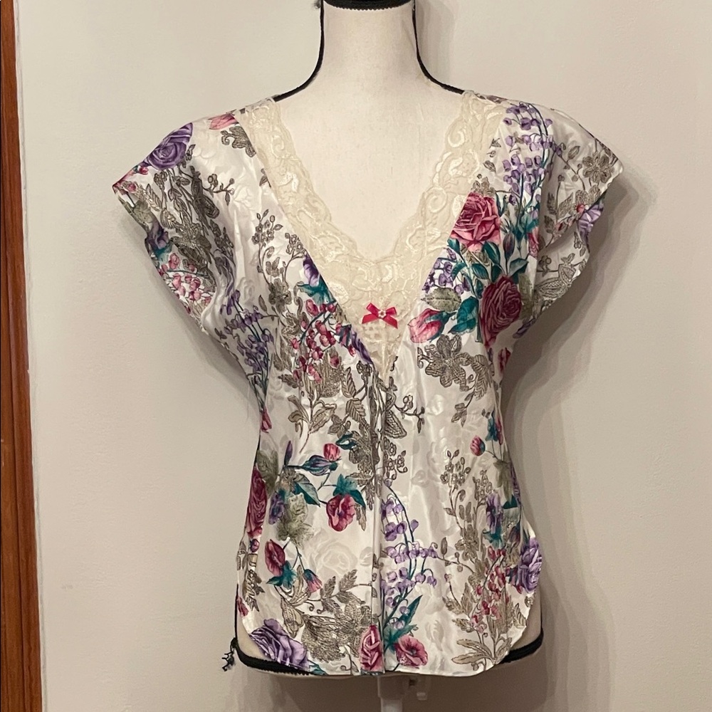 Vintage Floral Lace V-Neck Pajama Top